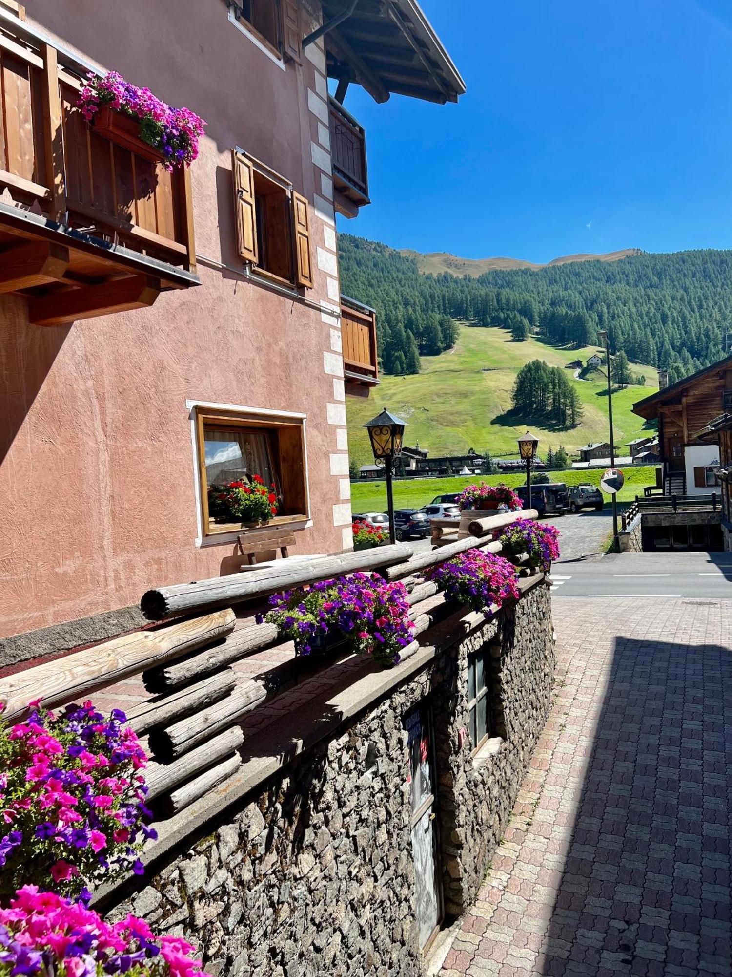 Hotel Adele Livigno Exterior foto