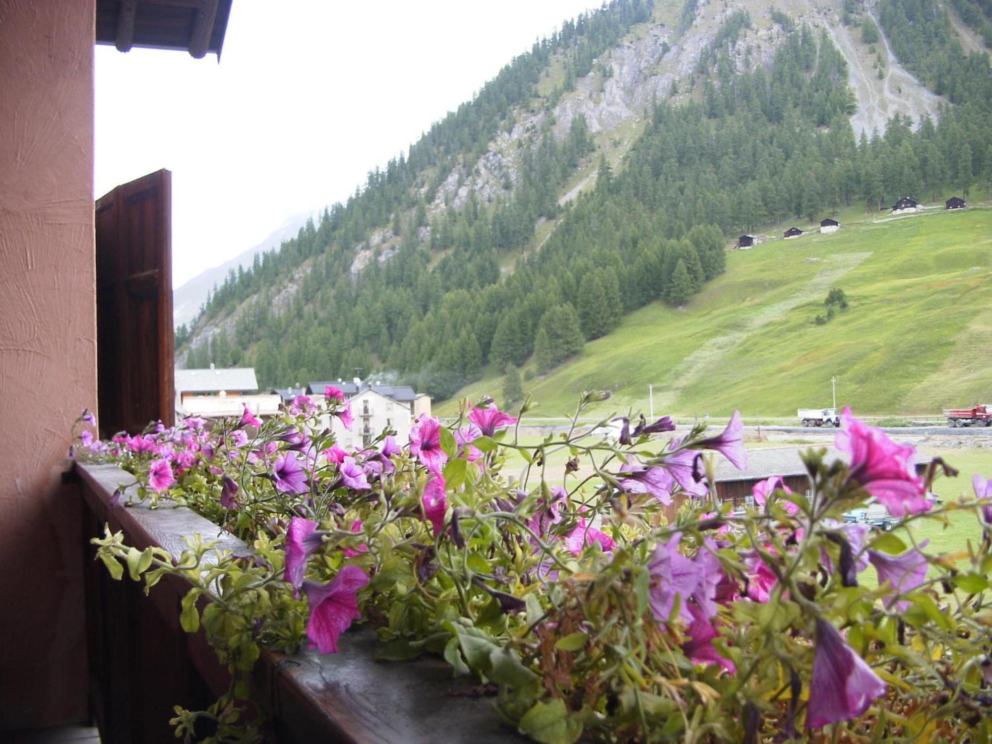 Hotel Adele Livigno Exterior foto
