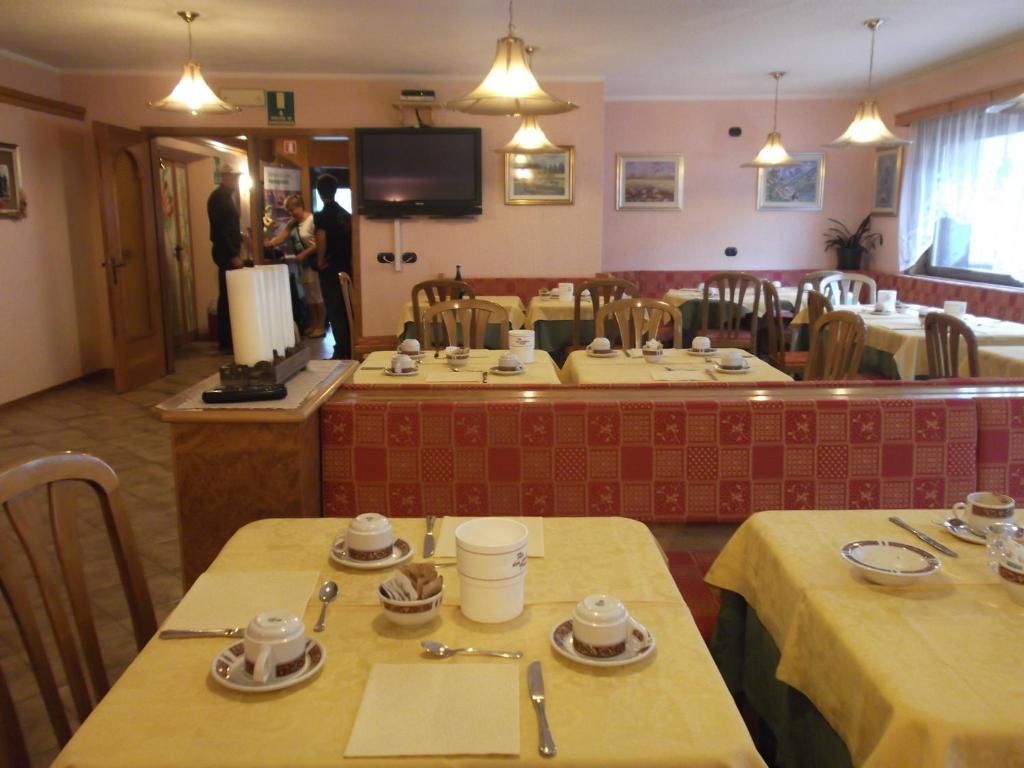 Hotel Adele Livigno Exterior foto